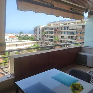https://apartamento-balcon-de-los-gigantes.tenerifehoteles.net